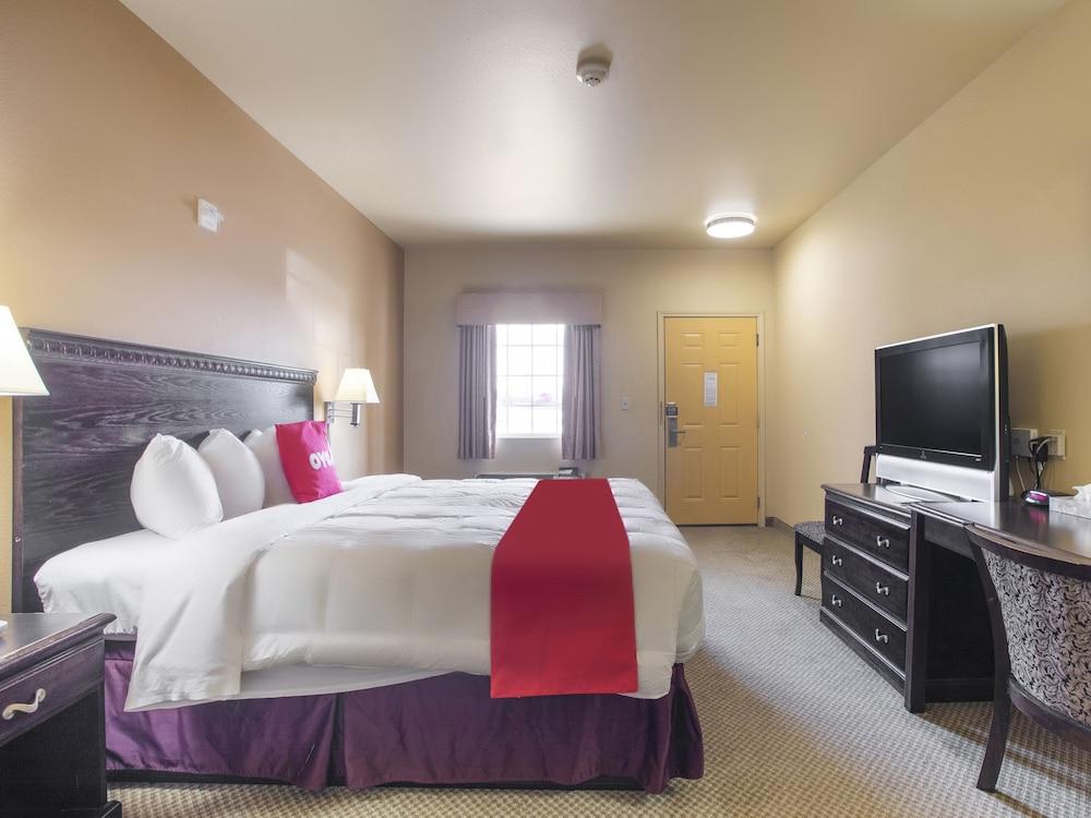 OYO Hotel Valley View TX, I-35 photo 8