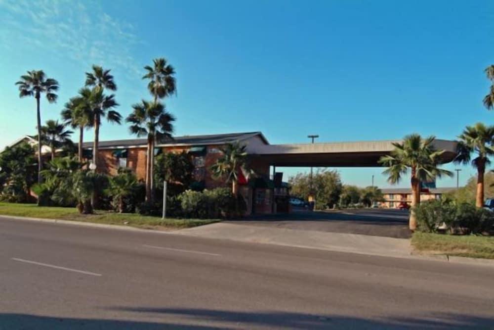 Texas Inn North Brownsville photo 7