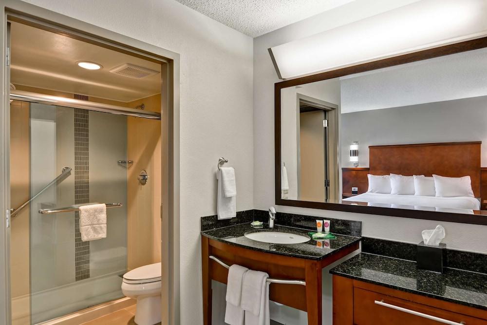 Hyatt Place Birmingham/Hoover photo 32