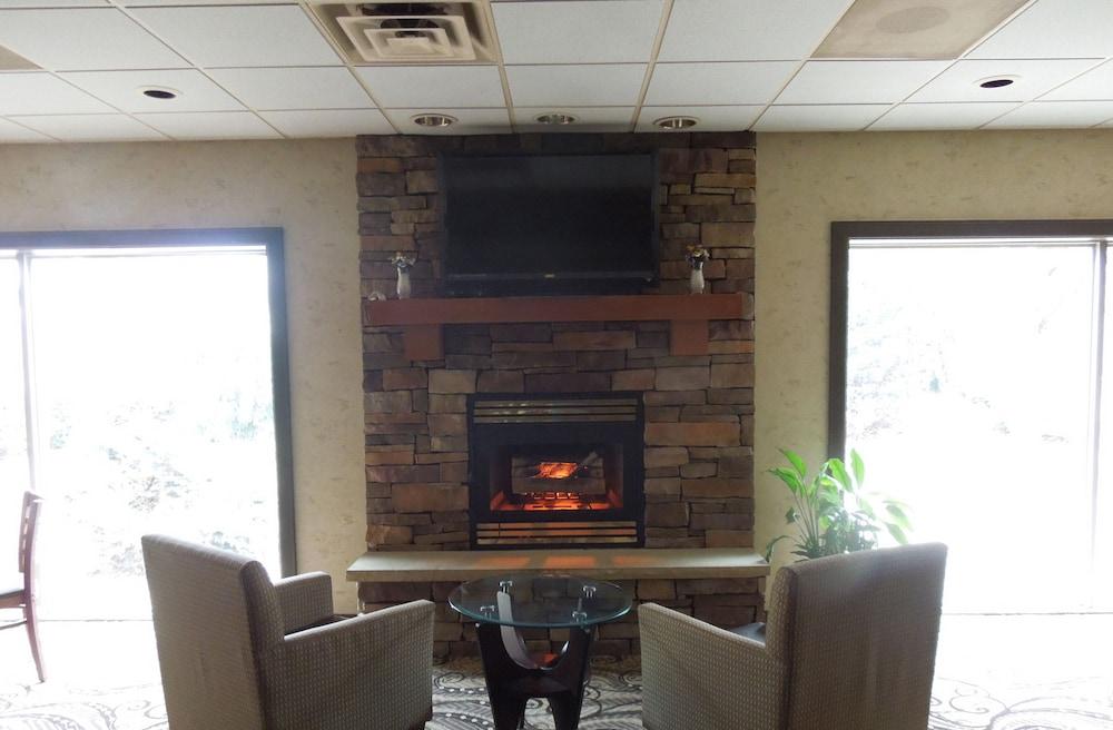 Baymont by Wyndham Marietta photo 27