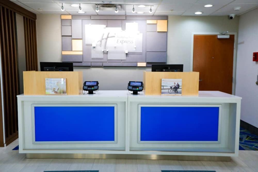 Holiday Inn Express : Hillsboro I-35 by IHG photo 3