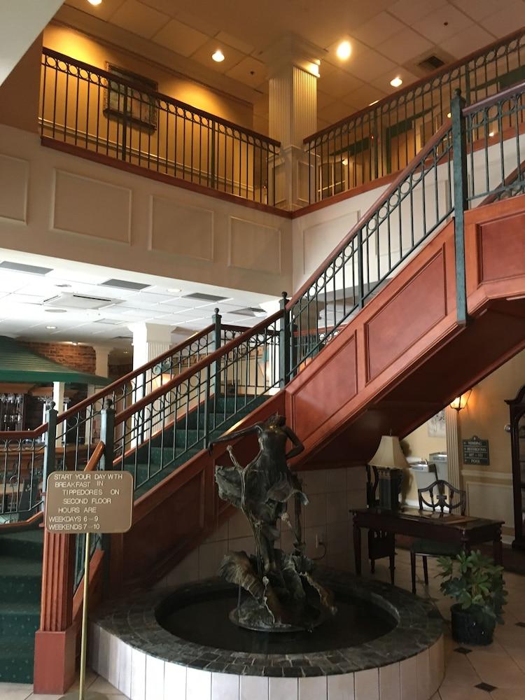 French Quarter Inn photo 12