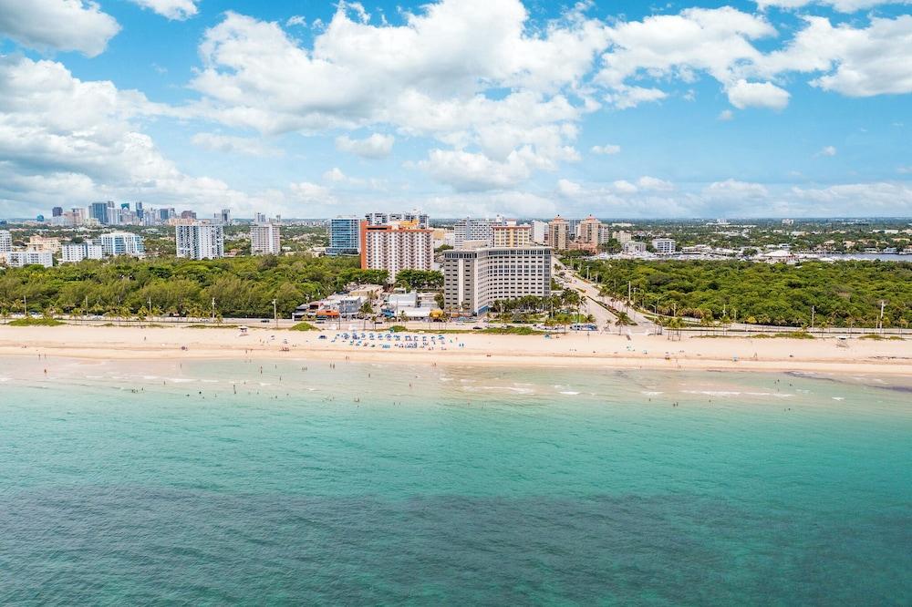 BeachSide 9th Residences photo 35