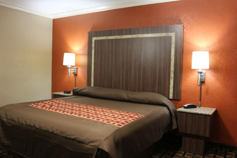 Budget Inn photo 2