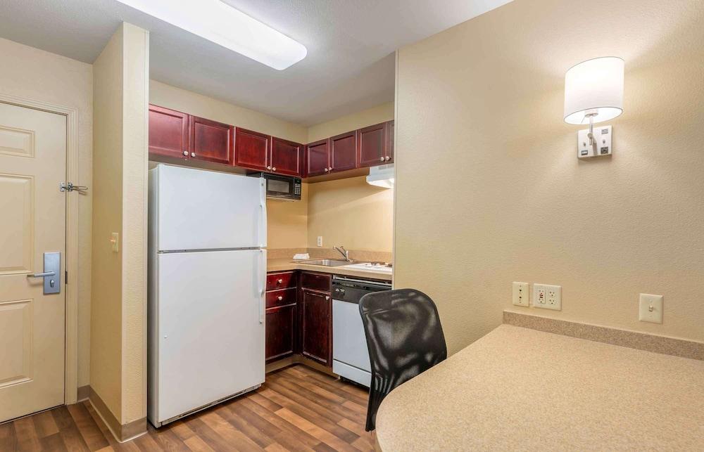 Extended Stay America Suites Portland Hillsboro photo 19