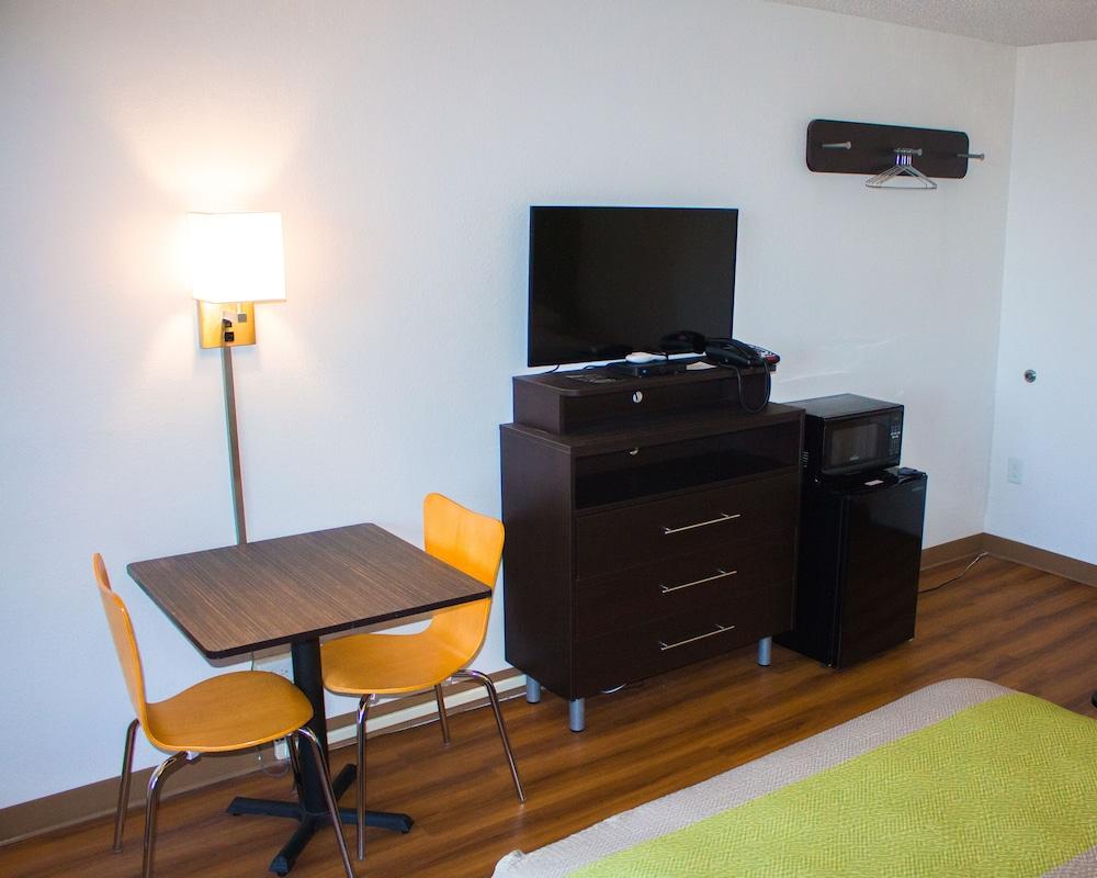 Motel 6 Chilhowie, VA  I-81 photo 10
