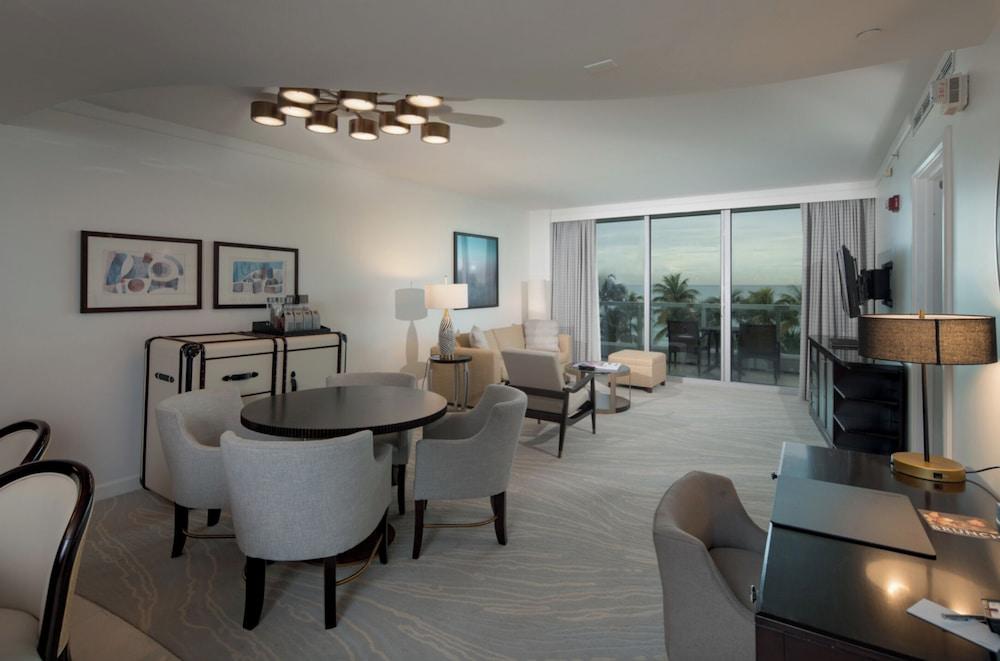 Residences at Fontainebleau Miami photo 57