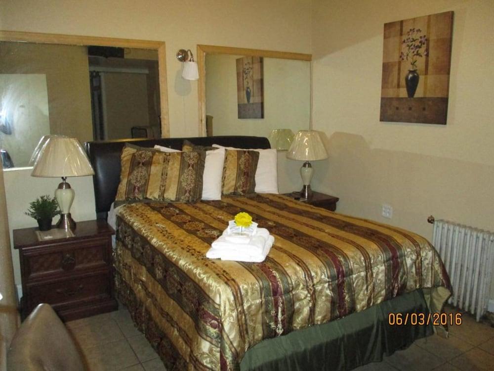 Neptune Hotel photo 32