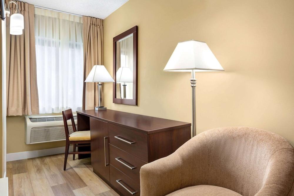 Travelodge by Wyndham Presidio San Francisco photo 52