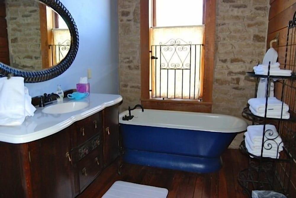 Hico's Upstairs Inn photo 53