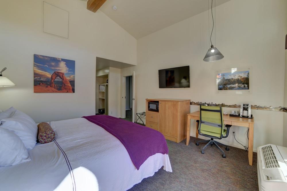 The Gonzo Inn photo 5