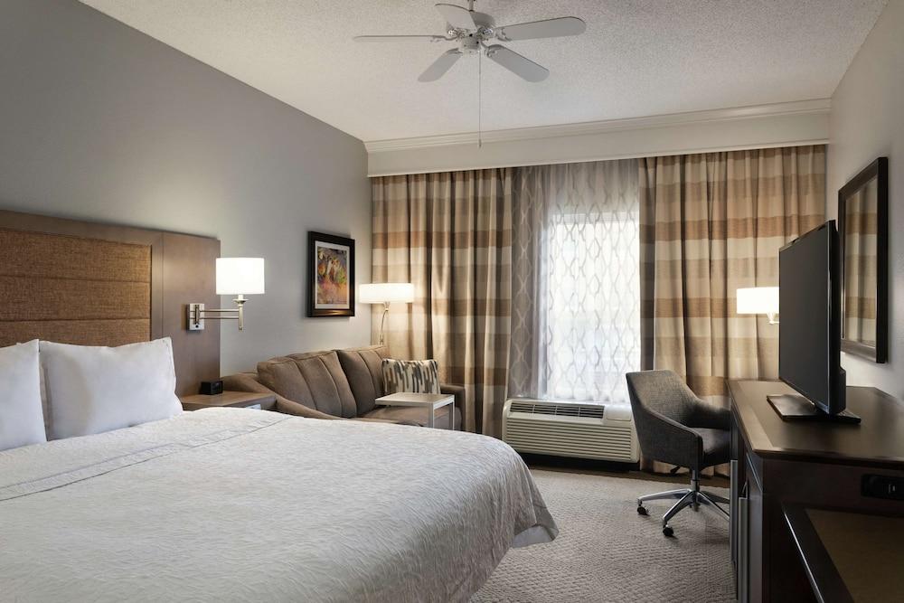 Hampton Inn & Suites Montgomery-EastChase photo 31