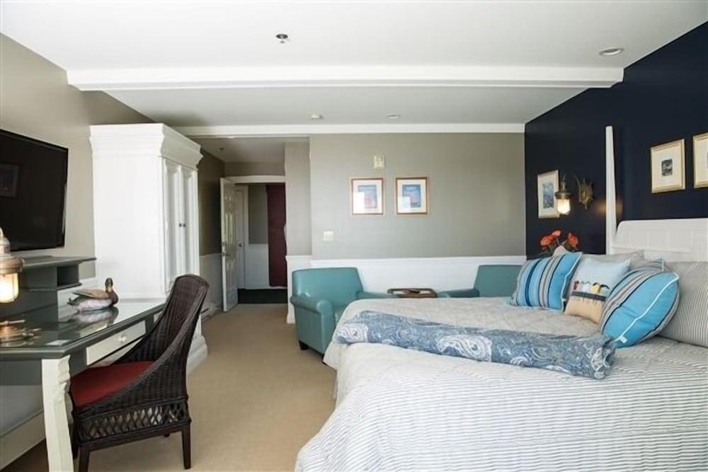 Island View Inn photo 5