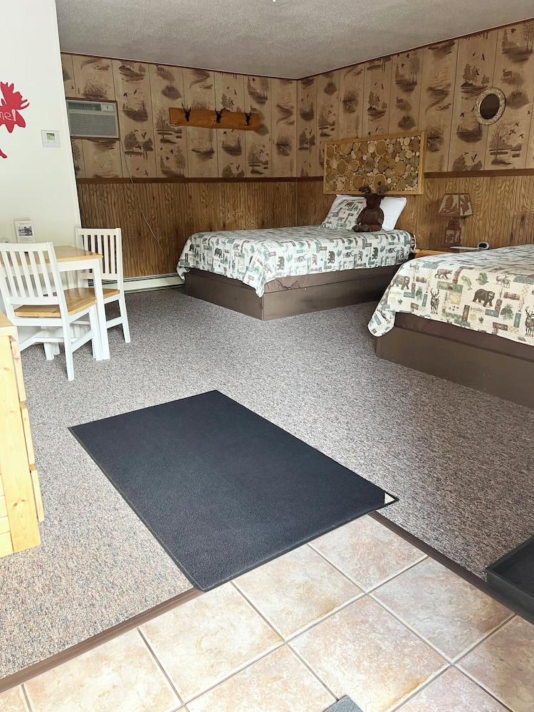 Red Moose Lodge photo 59
