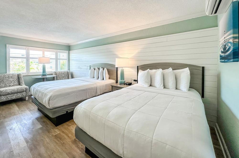 Thunderbird Beach Resort photo 9