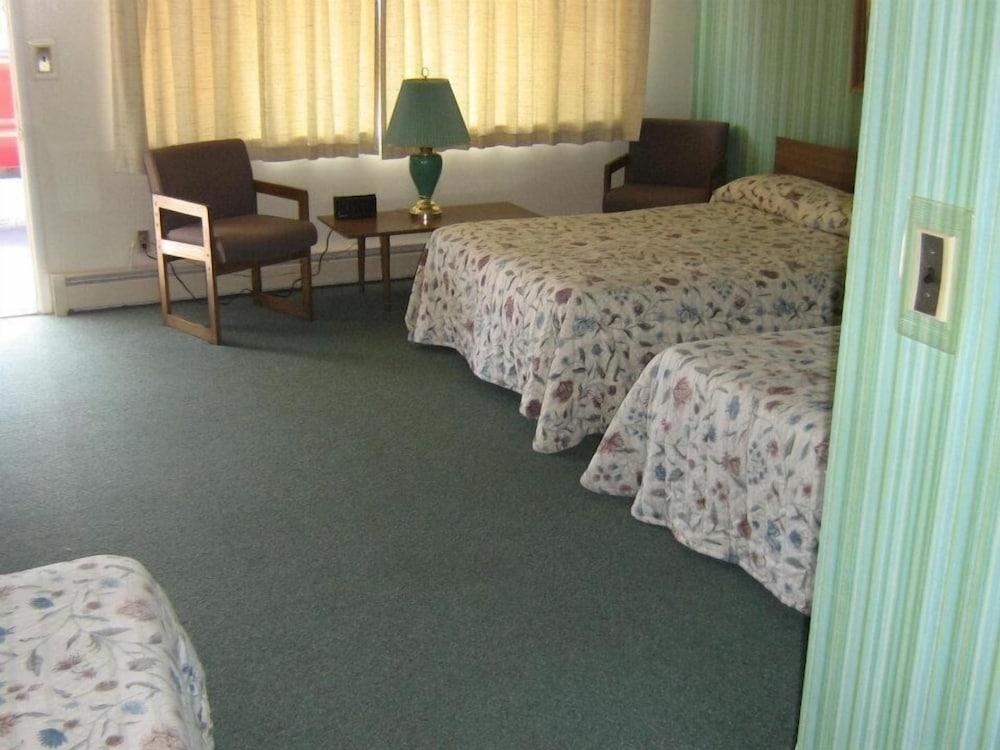 Chapel Hill Motel photo 4