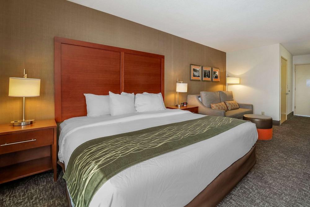 Comfort Inn Eureka photo 13