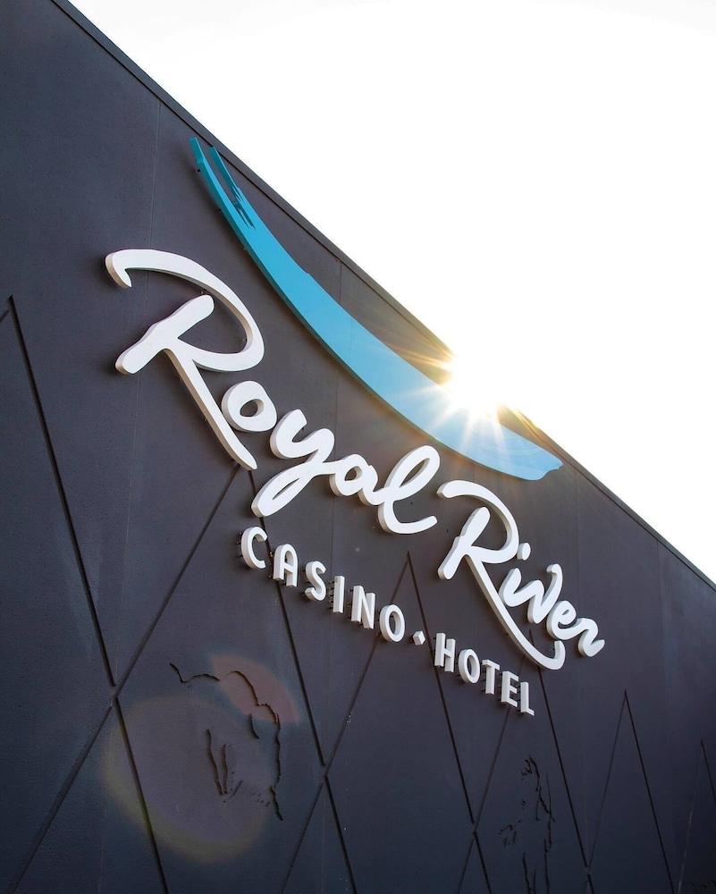 Royal River Casino and Hotel photo 26
