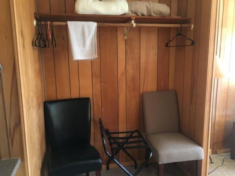 Tyee Restaurant and Hotel photo 9