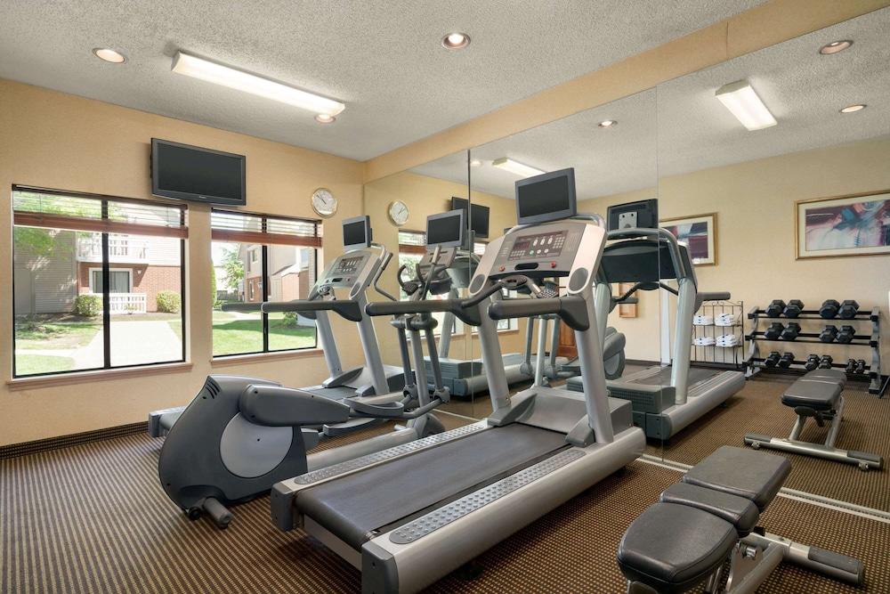 Hawthorn Suites by Wyndham Tinton Falls photo 10