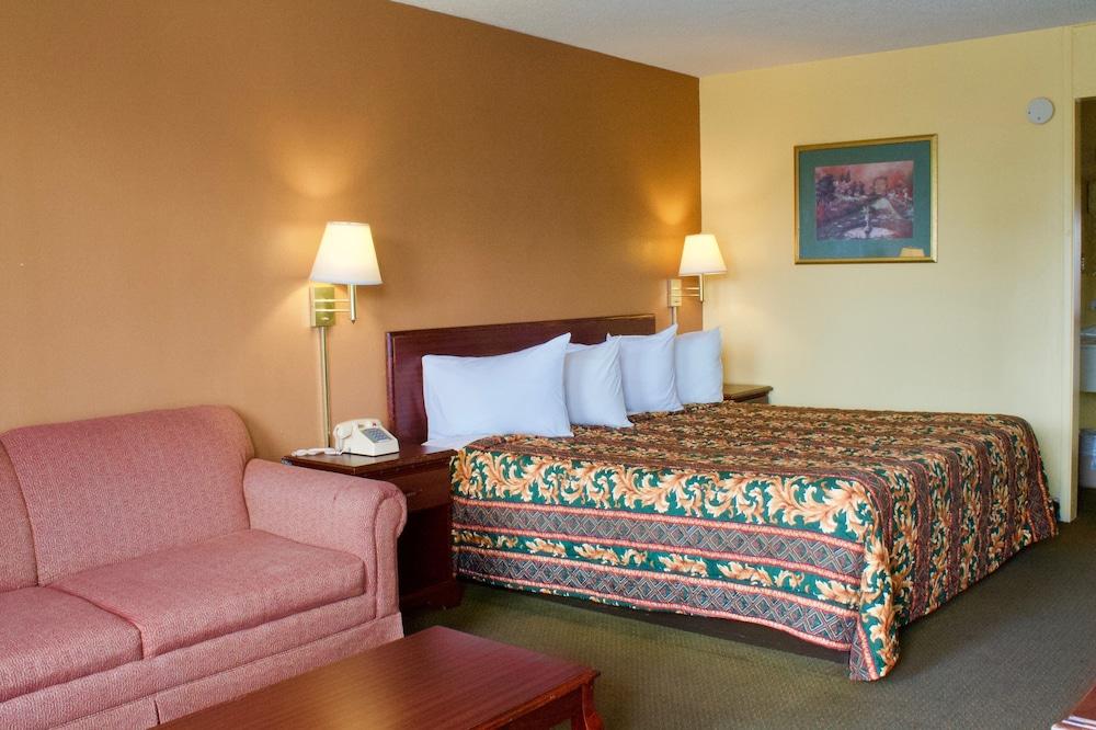 Rodeway Inn Monroe photo 3
