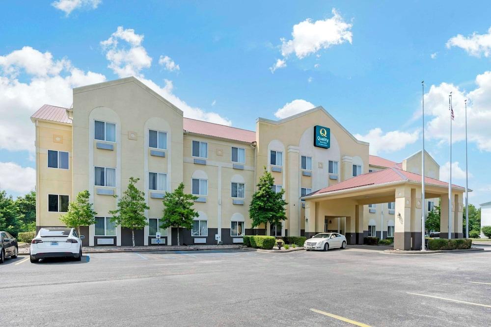 Spark by Hilton La Grange photo 1