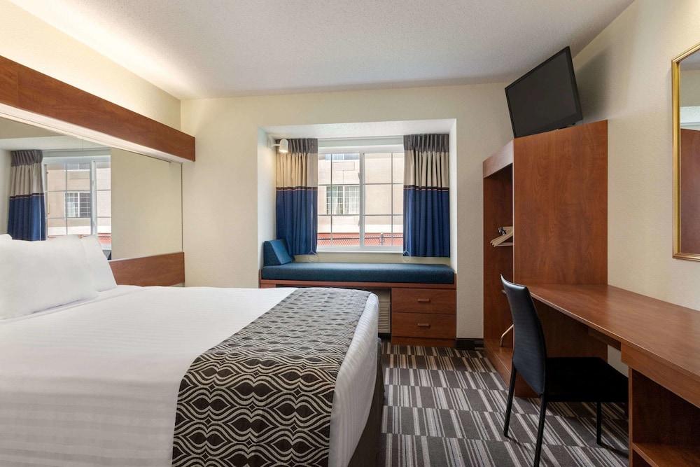 Microtel Inn & Suites by Wyndham Inver Grove Heights/Minneap photo 30
