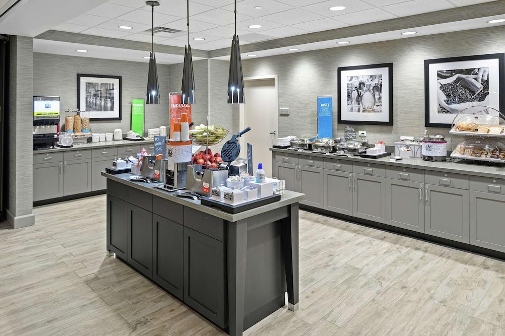 Hampton Inn & Suites Cranberry Pittsburgh photo 10