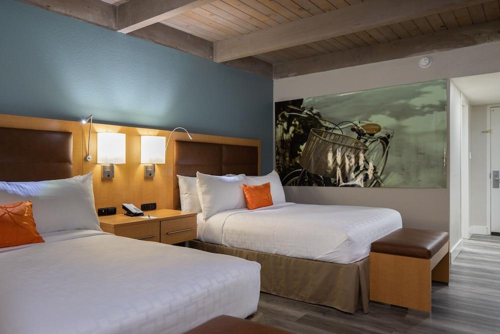 Prodigy Hotel, a Days Inn by Wyndham photo 5
