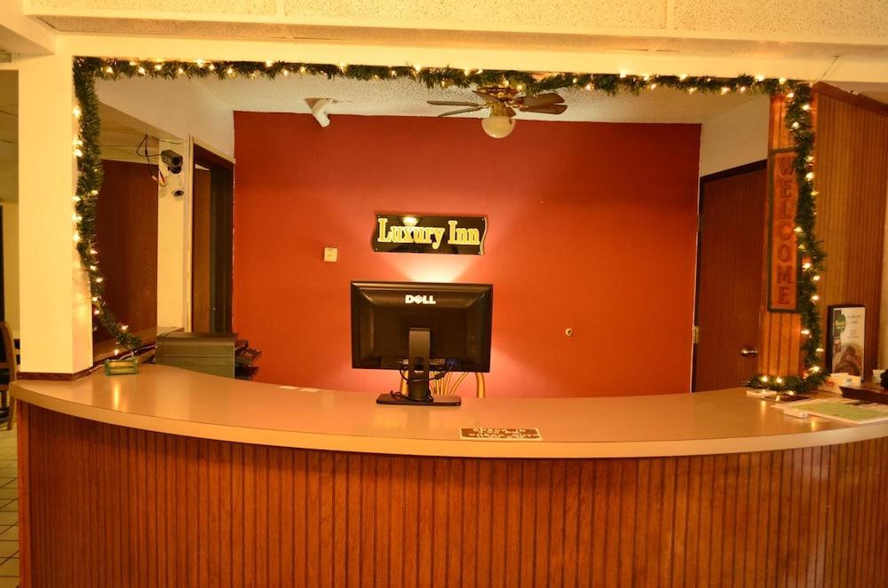 Luxury Inn & Suites photo 2
