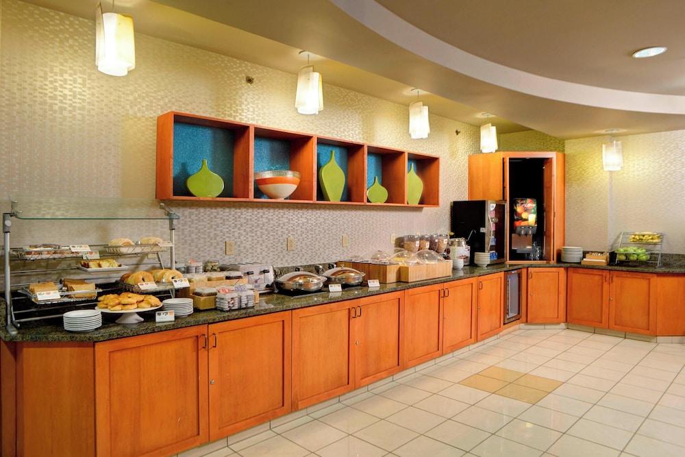 SpringHill Suites by Marriott Terre Haute photo 30