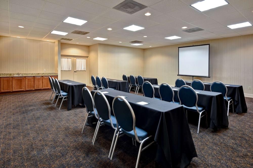 Homewood Suites By Hilton Houston IAH Airport Beltway 8 photo 37