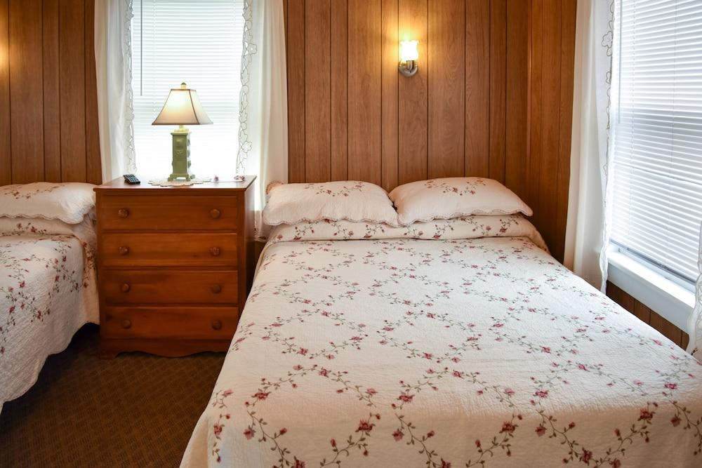 Shorelands Guest Resort and Cottages photo 17