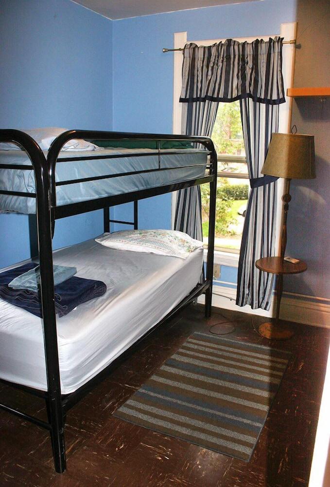 HI Madison - Hostel photo 11