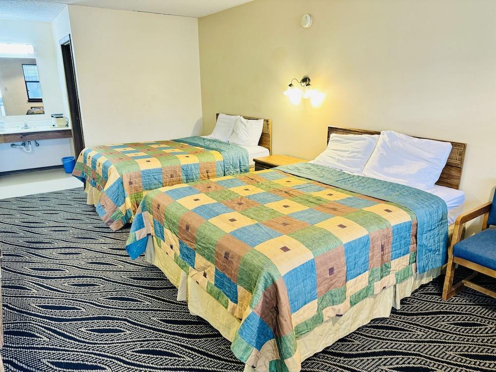 Americas Best Value Inn Jay photo 12