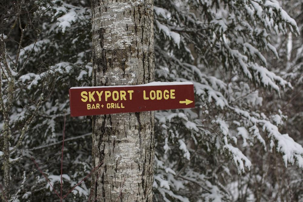 Skyport Lodge photo 8