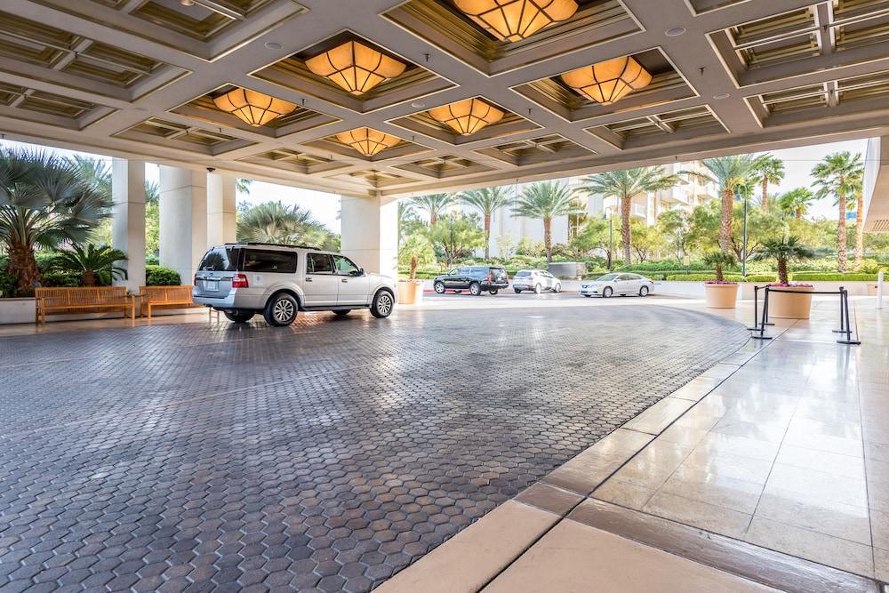 Jet Luxury Resorts @ The Signature Condo Hotel photo 89