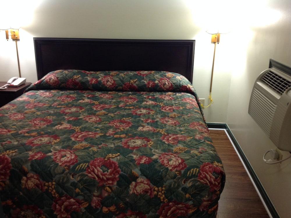 Budget Inn photo 15