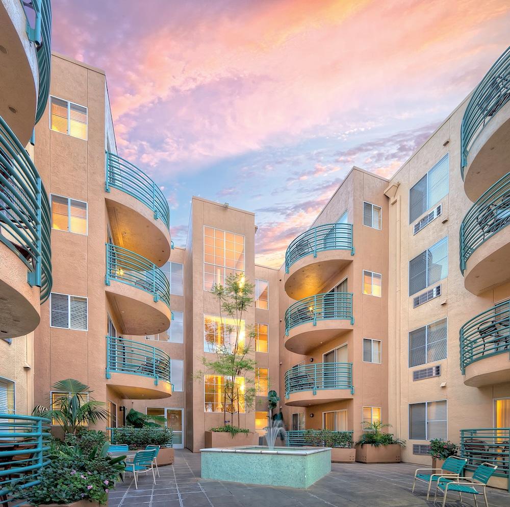 WorldMark San Diego - Mission Valley photo 1