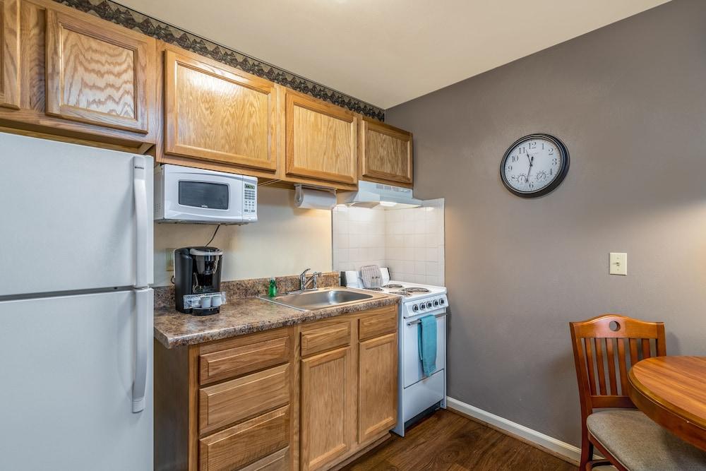 Affordable Suites of America Harrisonburg photo 28