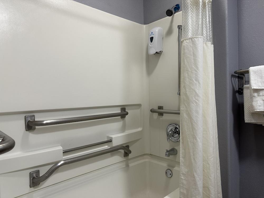 Motel 6 North Sioux City, SD – I-29 North photo 7
