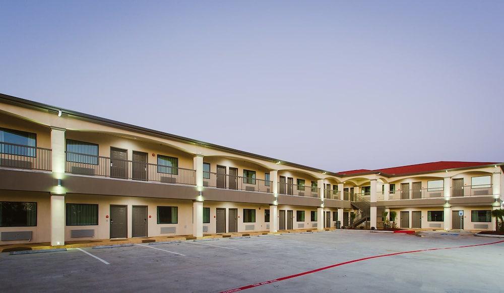 Palace Inn Katy Ft. Bend photo 12