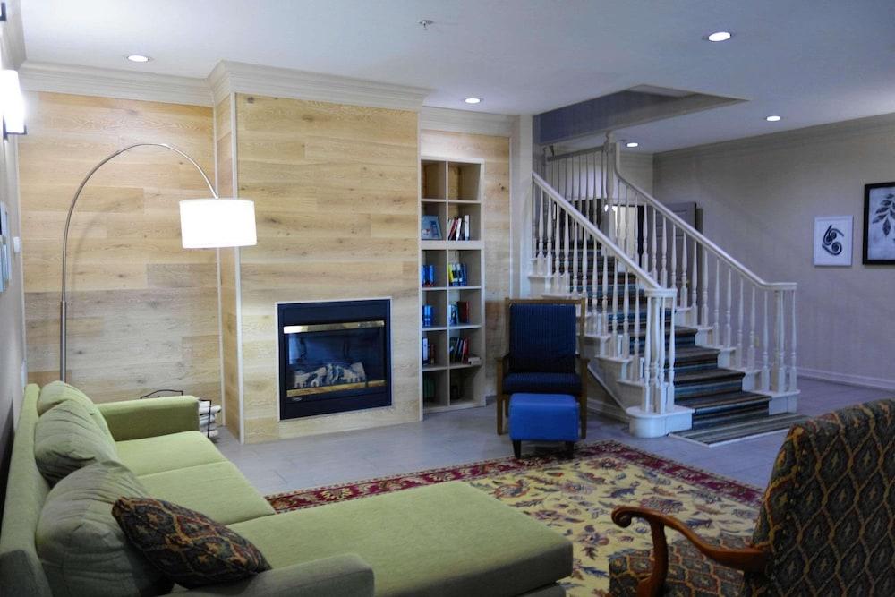 Country Inn & Suites by Radisson, Round Rock, TX photo 2