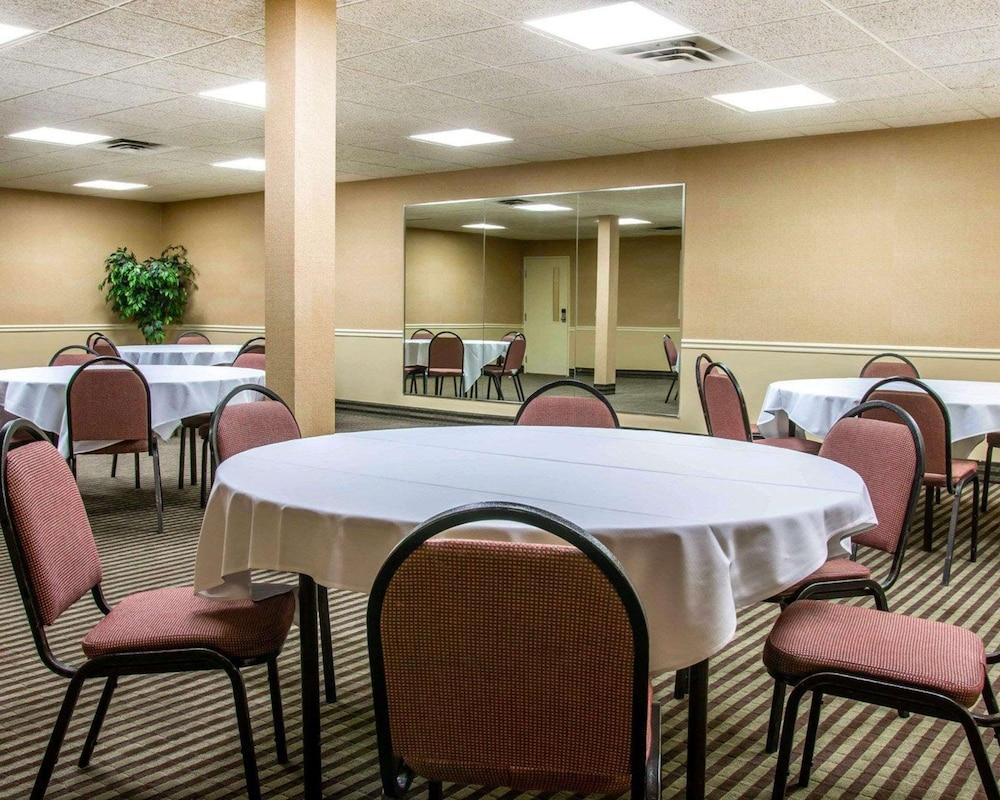 Wingate by Wyndham Livonia photo 33