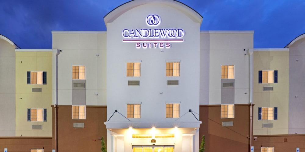 Candlewood Suites Houston North I45 by IHG photo 28