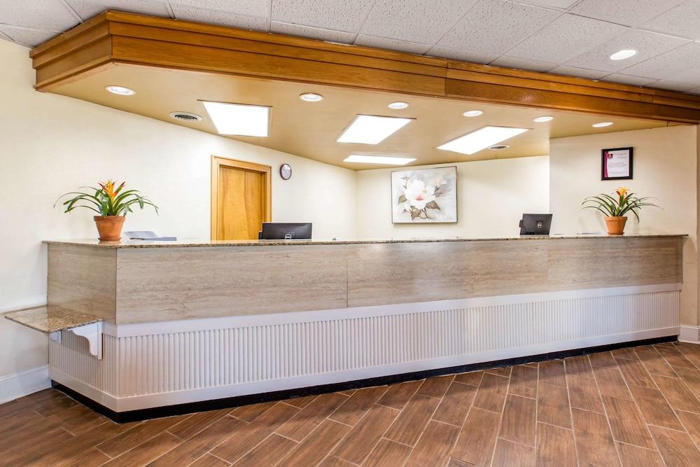 Ramada by Wyndham Santee I-95 photo 6