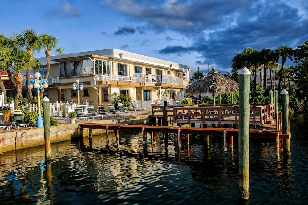 Bayview Plaza Waterfront Resort photo 85