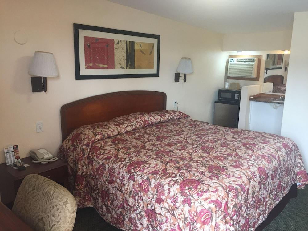Rivers Inn Fort Madison photo 12