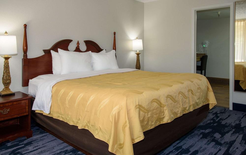 Quality Inn Lewisburg photo 7