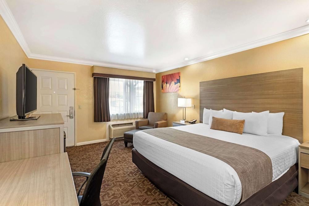 Best Western Hanford Inn photo 16